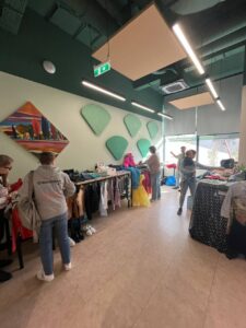 garage sale and kidss market 12