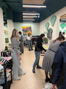 garage sale and kidss market 13