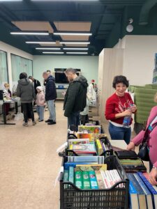 garage sale and kidss market 18