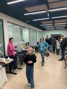 garage sale and kidss market 6