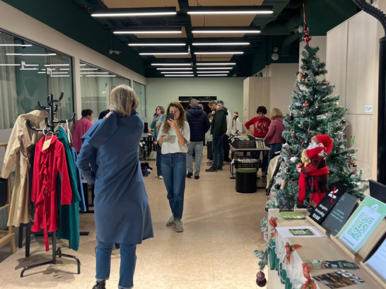 garage-sale-and-kidss-market (7)