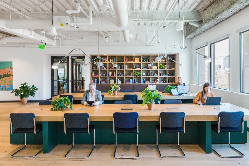 12 benefits of a collaborative workspace image 1