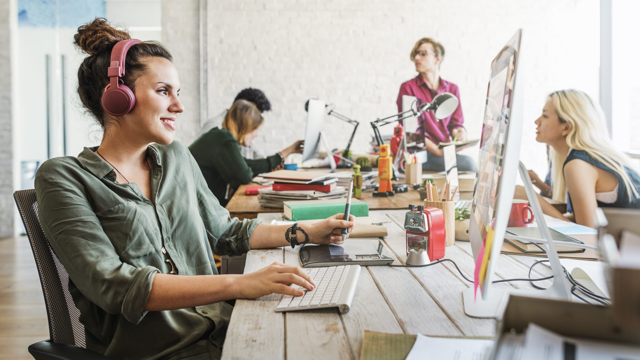 Technology in the Workplace: Advantages, Importance, and Influence Technology in the Workplace Advantages, Importance, and Influence